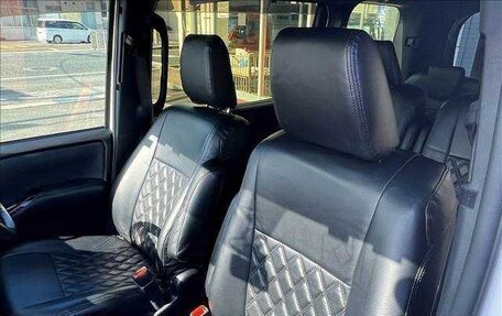 Toyota Voxy III, 2021 год, 2 090 000 рублей, 11 фотография