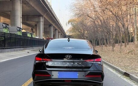 Hyundai Elantra, 2023 год, 1 410 300 рублей, 5 фотография