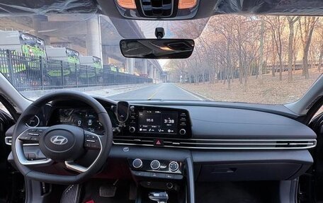 Hyundai Elantra, 2023 год, 1 410 300 рублей, 6 фотография