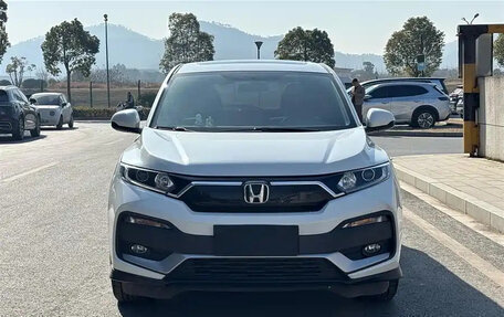 Honda Vezel, 2021 год, 1 230 000 рублей, 2 фотография