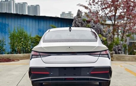 Hyundai Elantra, 2023 год, 1 430 300 рублей, 8 фотография