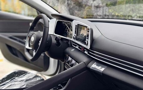 Hyundai Elantra, 2023 год, 1 430 300 рублей, 12 фотография