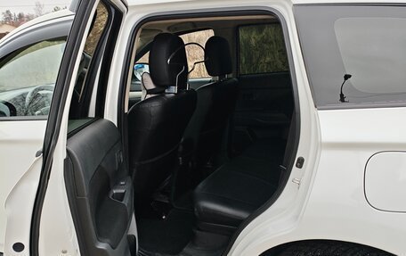 Mitsubishi Outlander III рестайлинг 3, 2012 год, 950 000 рублей, 8 фотография