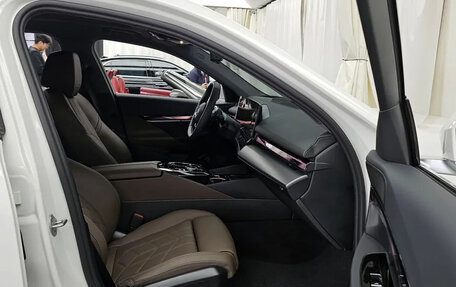 BMW 5 серия, 2025 год, 7 180 000 рублей, 8 фотография