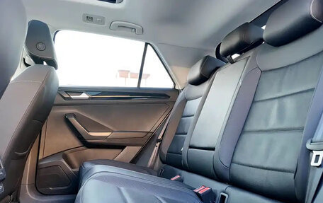 Volkswagen T-Roc I, 2022 год, 1 790 001 рублей, 9 фотография