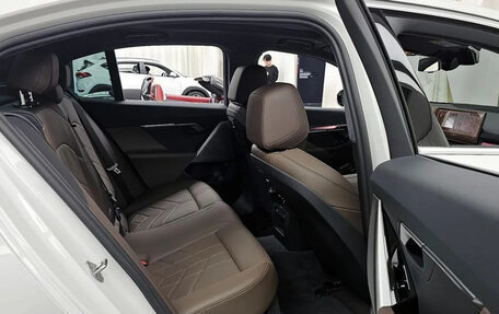 BMW 5 серия, 2025 год, 7 180 000 рублей, 18 фотография