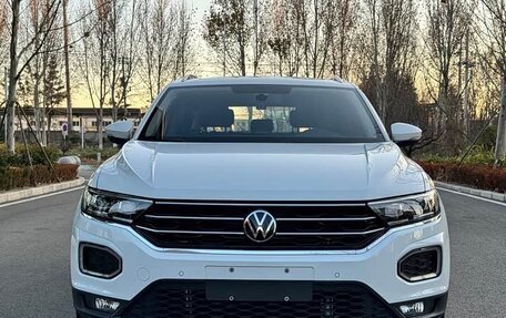 Volkswagen T-Roc I, 2022 год, 1 290 000 рублей, 3 фотография