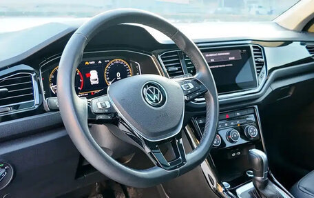 Volkswagen T-Roc I, 2022 год, 1 790 001 рублей, 20 фотография