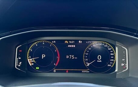 Volkswagen T-Roc I, 2022 год, 1 290 000 рублей, 12 фотография