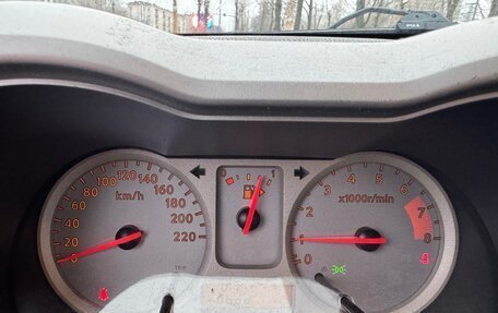 Nissan Note II рестайлинг, 2008 год, 400 000 рублей, 15 фотография