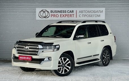 Toyota Land Cruiser 200, 2018 год, 7 870 000 рублей, 1 фотография