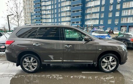 Nissan Pathfinder, 2016 год, 1 890 000 рублей, 21 фотография