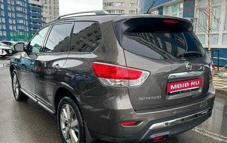 Nissan Pathfinder, 2016 год, 1 890 000 рублей, 19 фотография