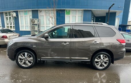 Nissan Pathfinder, 2016 год, 1 890 000 рублей, 23 фотография