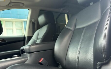 Nissan Pathfinder, 2016 год, 1 890 000 рублей, 24 фотография