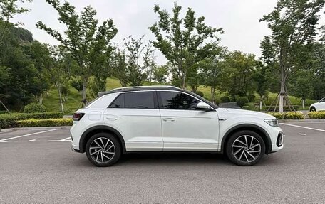 Volkswagen T-Roc I, 2022 год, 1 289 000 рублей, 5 фотография
