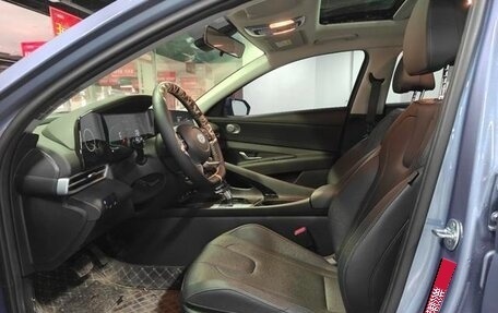 Hyundai Elantra, 2023 год, 1 415 300 рублей, 8 фотография