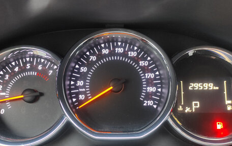 Renault Logan II, 2022 год, 1 349 000 рублей, 14 фотография