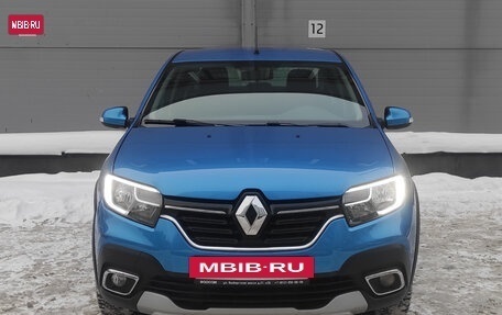 Renault Logan II, 2022 год, 1 349 000 рублей, 2 фотография