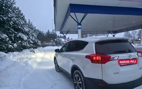 Toyota RAV4, 2014 год, 1 550 000 рублей, 5 фотография