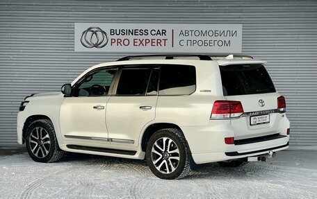 Toyota Land Cruiser 200, 2018 год, 7 870 000 рублей, 7 фотография