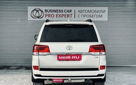 Toyota Land Cruiser 200, 2018 год, 7 870 000 рублей, 6 фотография