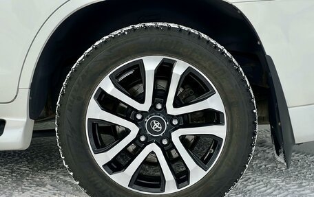 Toyota Land Cruiser 200, 2018 год, 7 870 000 рублей, 21 фотография