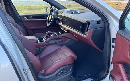 Porsche Cayenne III, 2025 год, 18 700 000 рублей, 9 фотография