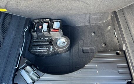 Porsche Cayenne III, 2025 год, 18 700 000 рублей, 12 фотография