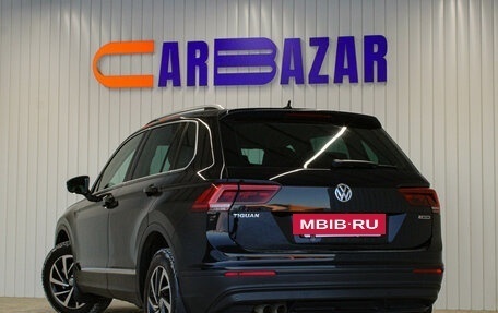 Volkswagen Tiguan II, 2018 год, 2 249 000 рублей, 3 фотография