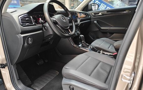 Volkswagen T-Roc I, 2021 год, 1 900 000 рублей, 6 фотография