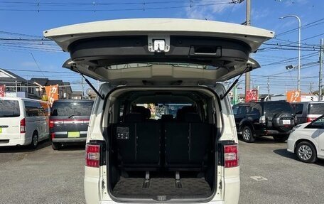 Mitsubishi Delica D:5 I, 2017 год, 2 088 000 рублей, 36 фотография