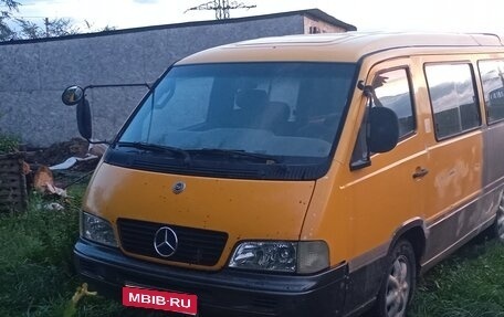 SsangYong Istana, 2000 год, 350 000 рублей, 1 фотография