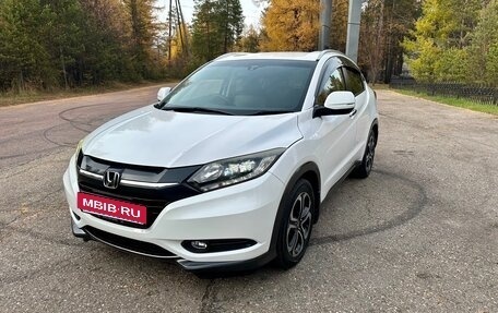 Honda Vezel, 2014 год, 1 750 000 рублей, 1 фотография