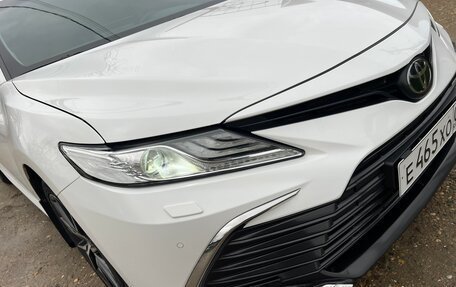 Toyota Camry, 2021 год, 3 290 000 рублей, 6 фотография