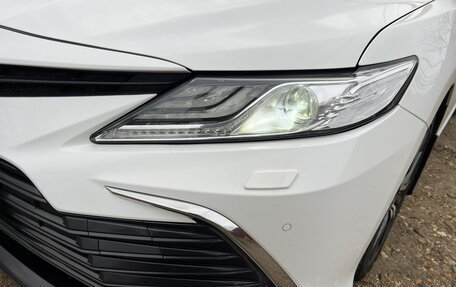 Toyota Camry, 2021 год, 3 290 000 рублей, 5 фотография