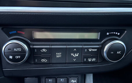 Toyota Auris II, 2014 год, 1 350 000 рублей, 7 фотография