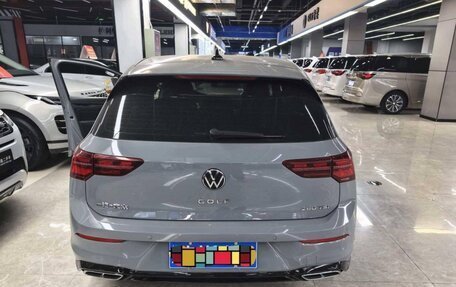 Volkswagen Golf VIII, 2022 год, 2 107 000 рублей, 4 фотография