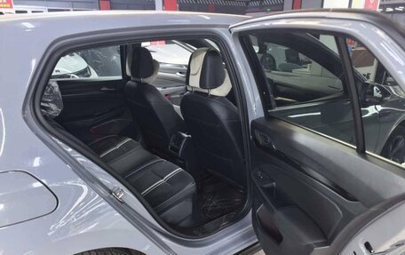 Volkswagen Golf VIII, 2022 год, 2 107 000 рублей, 10 фотография