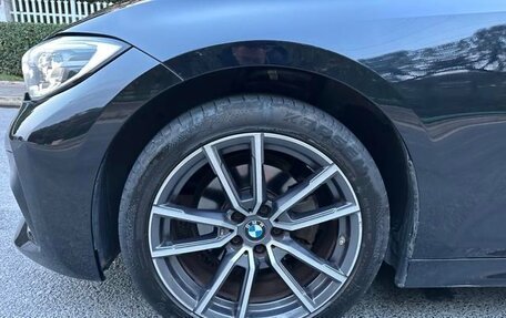 BMW 3 серия, 2022 год, 2 700 000 рублей, 14 фотография