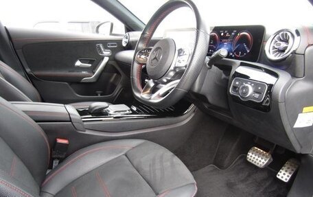 Mercedes-Benz CLA, 2021 год, 2 373 000 рублей, 10 фотография