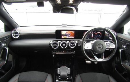 Mercedes-Benz CLA, 2021 год, 2 373 000 рублей, 11 фотография