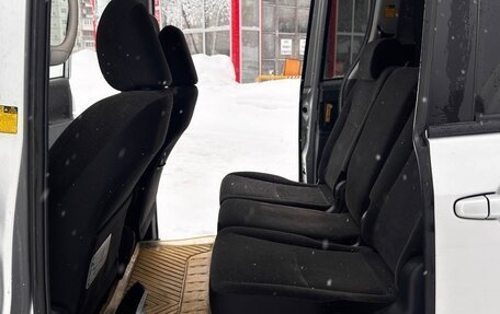 Toyota Noah III, 2007 год, 1 260 000 рублей, 16 фотография