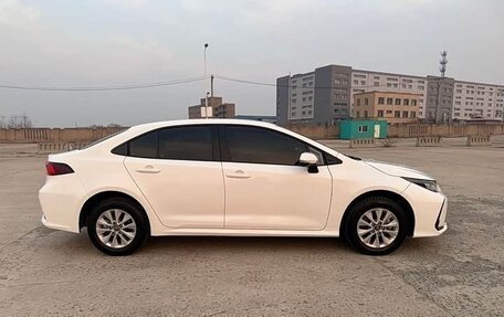 Toyota Corolla, 2022 год, 1 850 000 рублей, 4 фотография