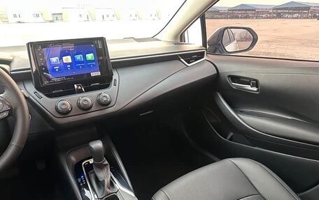 Toyota Corolla, 2022 год, 1 850 000 рублей, 10 фотография