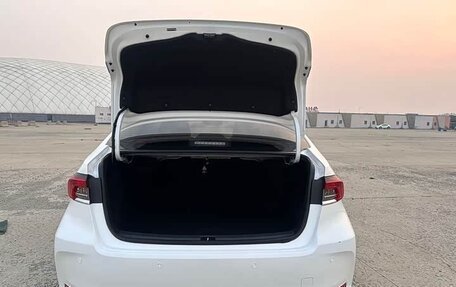 Toyota Corolla, 2022 год, 1 850 000 рублей, 13 фотография