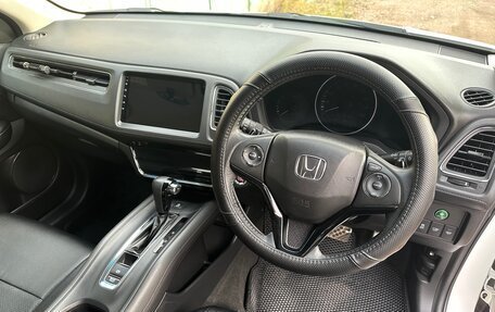 Honda Vezel, 2014 год, 1 750 000 рублей, 14 фотография