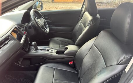 Honda Vezel, 2014 год, 1 750 000 рублей, 15 фотография