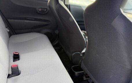 Toyota Vitz, 2012 год, 750 000 рублей, 4 фотография