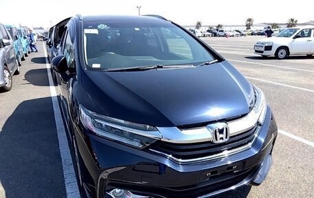 Honda Shuttle II, 2017 год, 1 700 000 рублей, 21 фотография